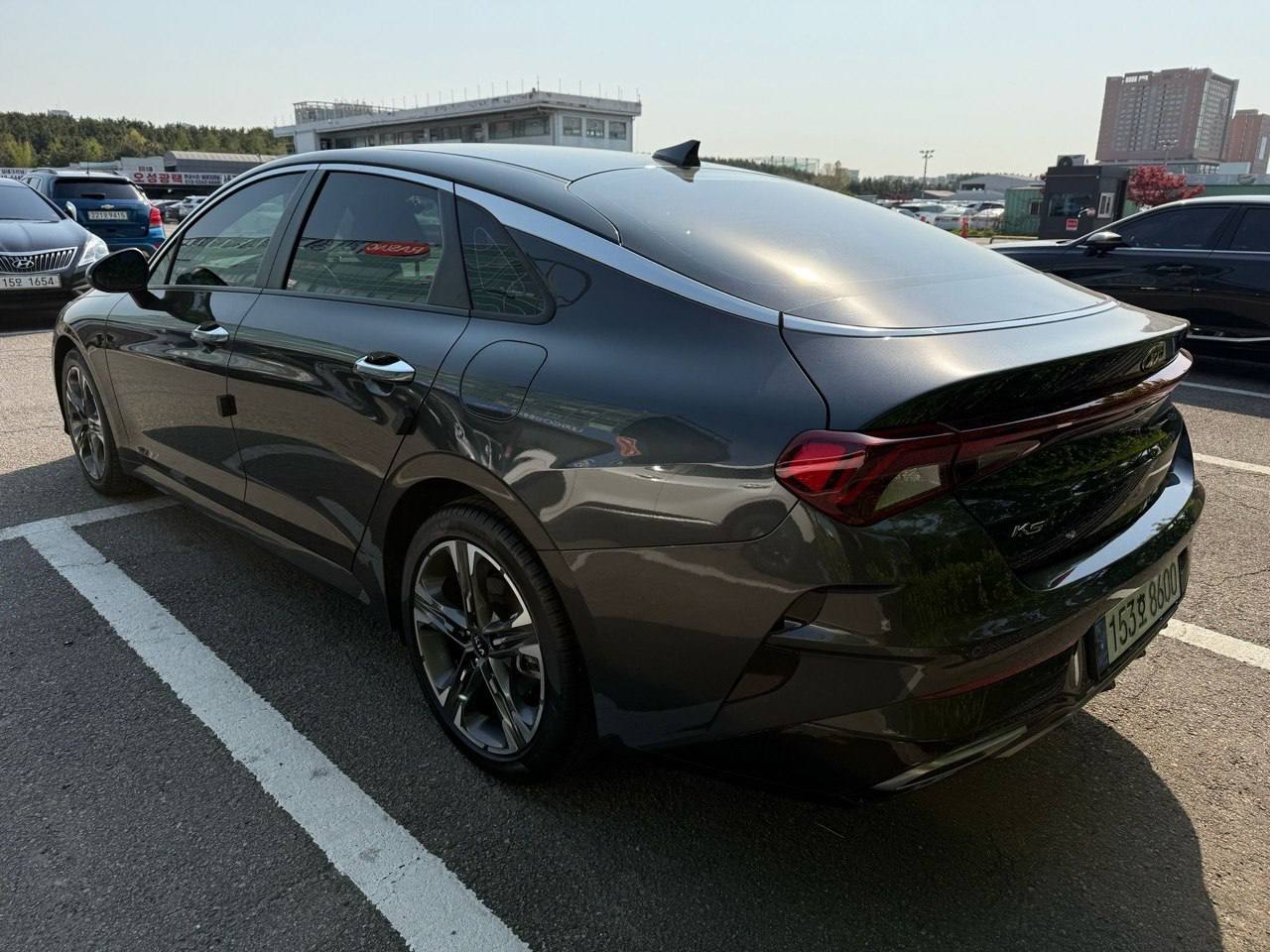 Kia K5 Hover